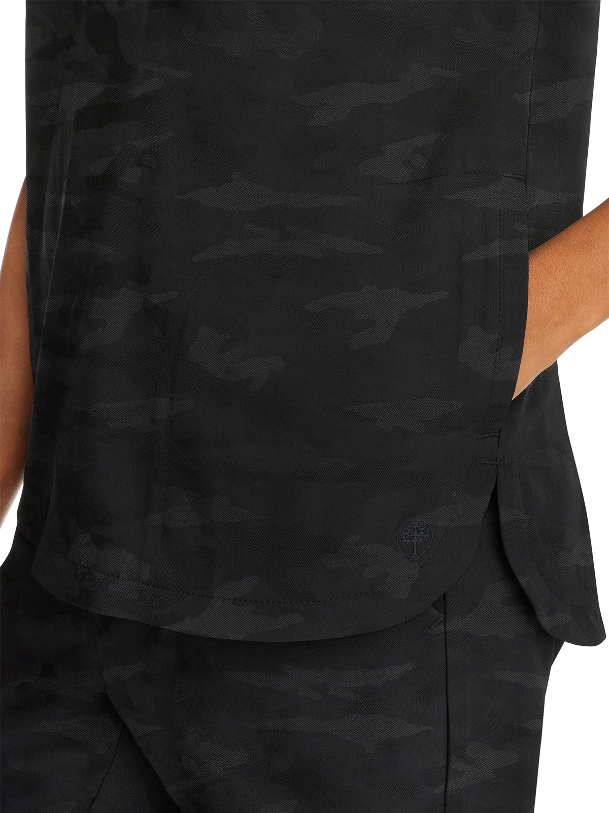 Healing Hands - HH PL Jacquard - Women's 2-Pocket Journey Camo Mandarin Style Top 1