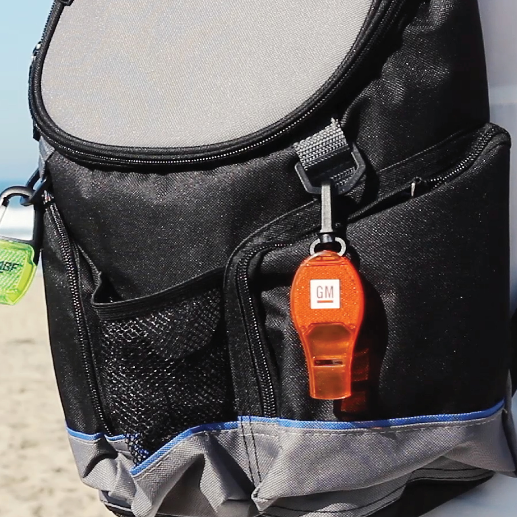 Apito Safety Reflector Whistle 4