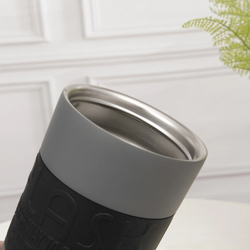 20 oz Stainless Steel Travel Coffee Mug With Silicone Sleeve 2