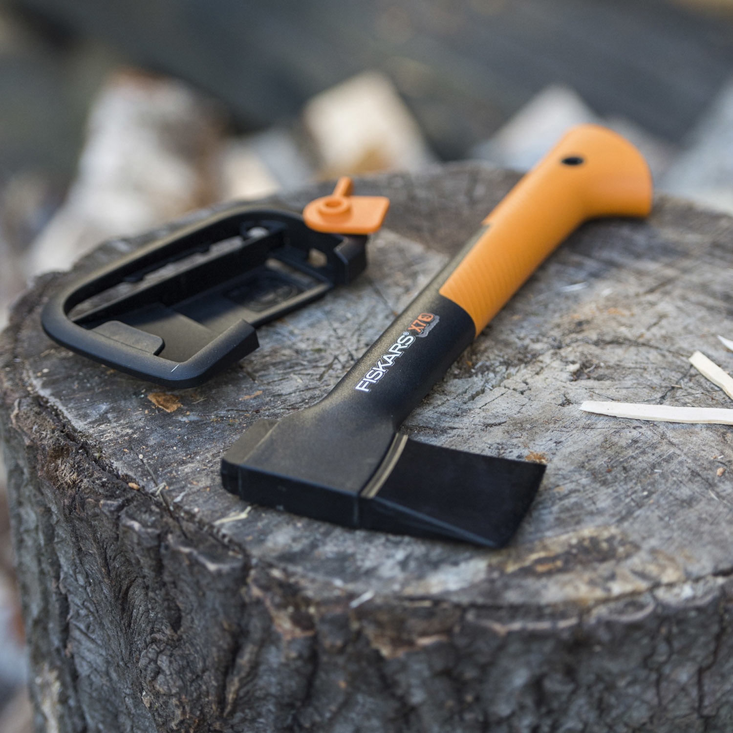 Fiskars® X7 Hatchet 14" 8