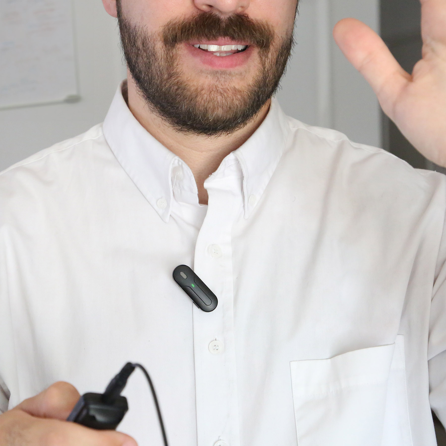 Lateur Wireless Clip-On Microphone 3