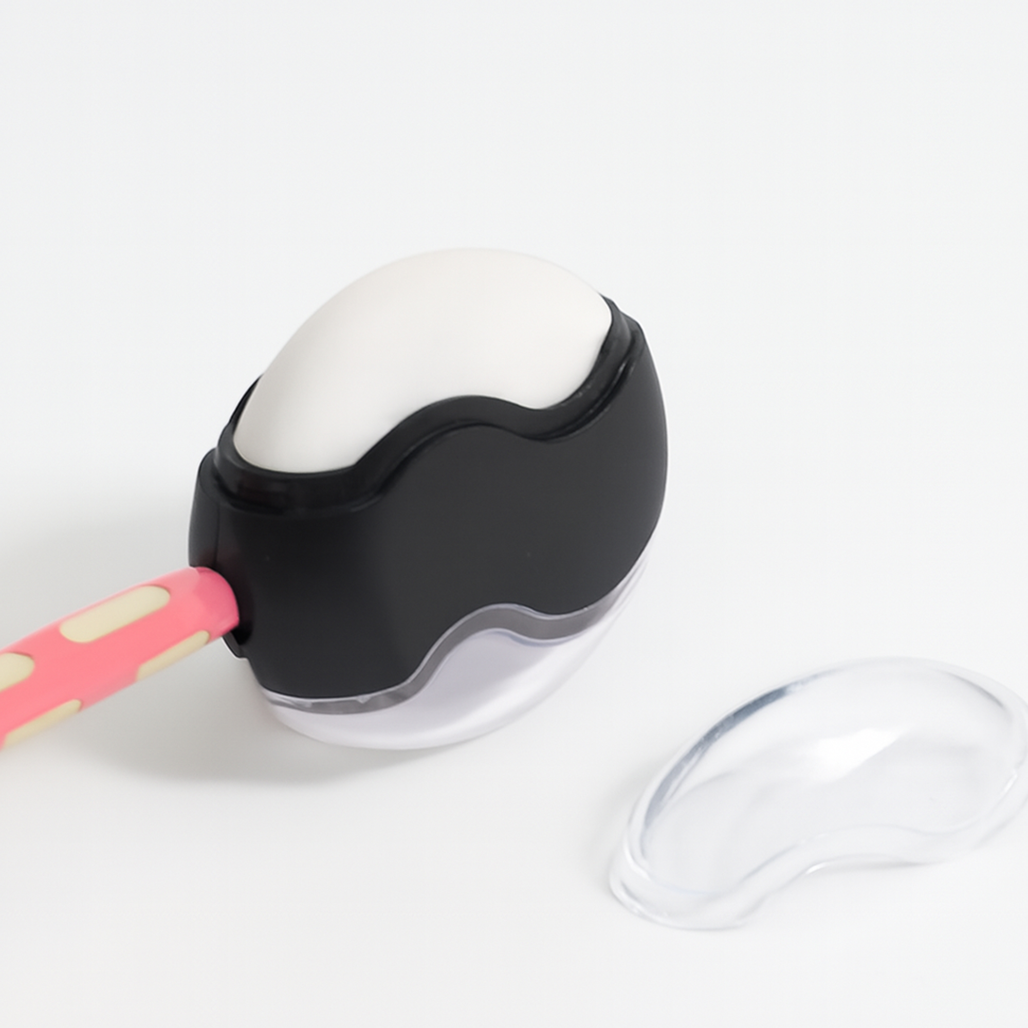 Single Hole Round Pencil Sharpener With Eraser 2