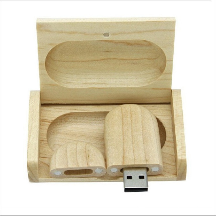 32 GB Wood USB Flash Drive with Wooden Box 5
