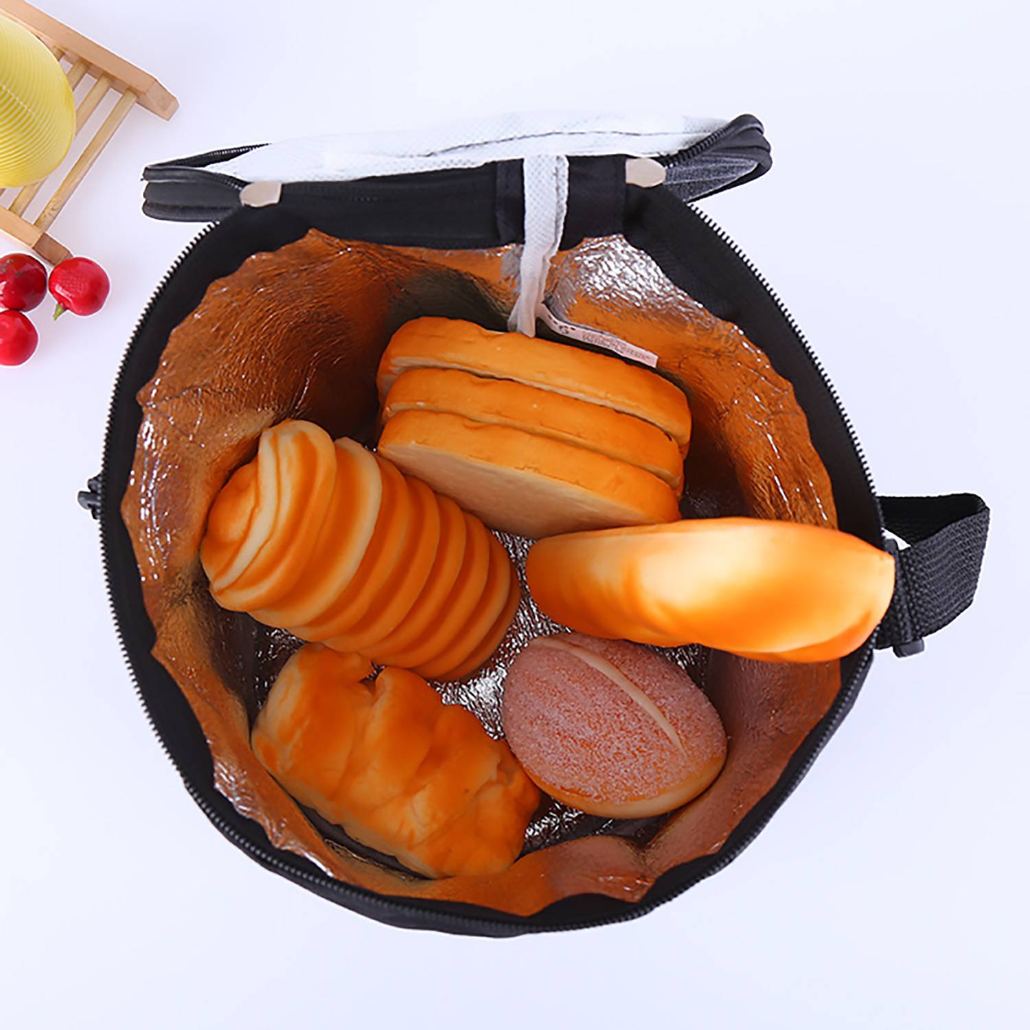 Insulated cylindrical hand-held thermal bag 5