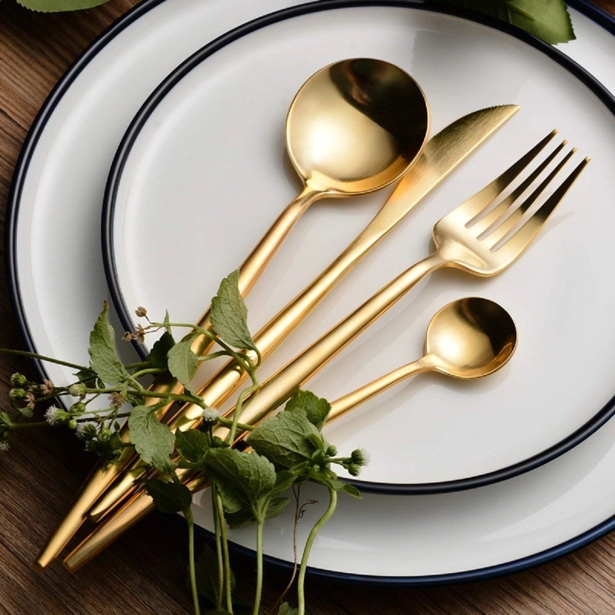 4-Piece stainless Flatware Set 19