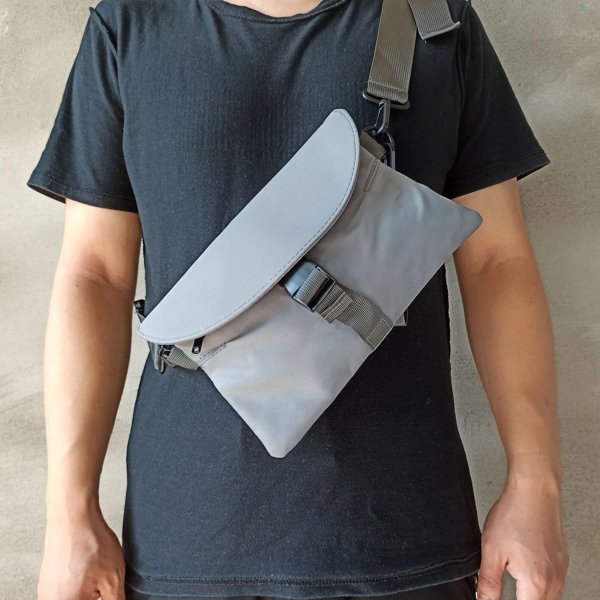 Square Single-shoulder Crossbody Bag 6