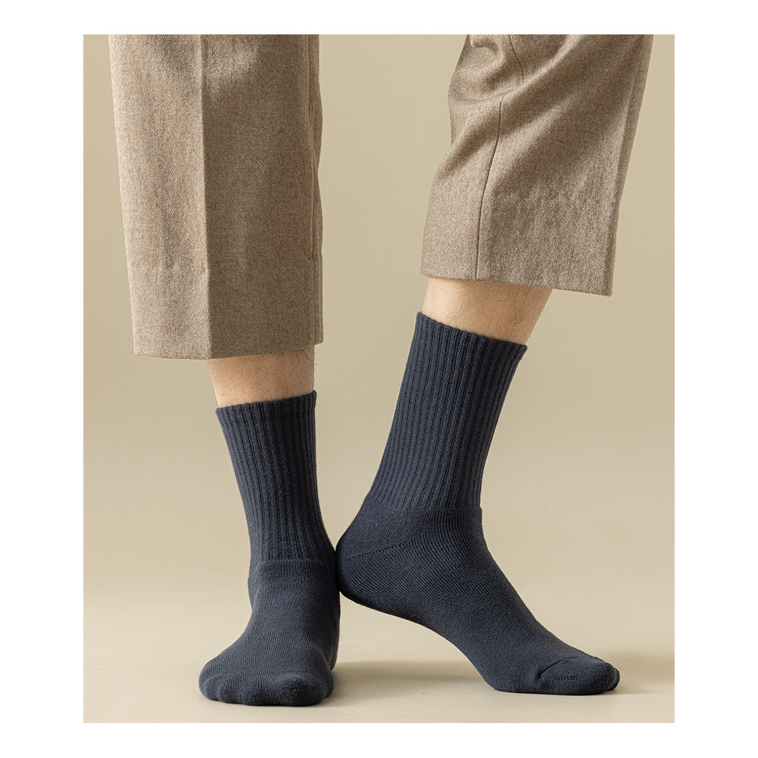 Solid Color Crew Socks 3
