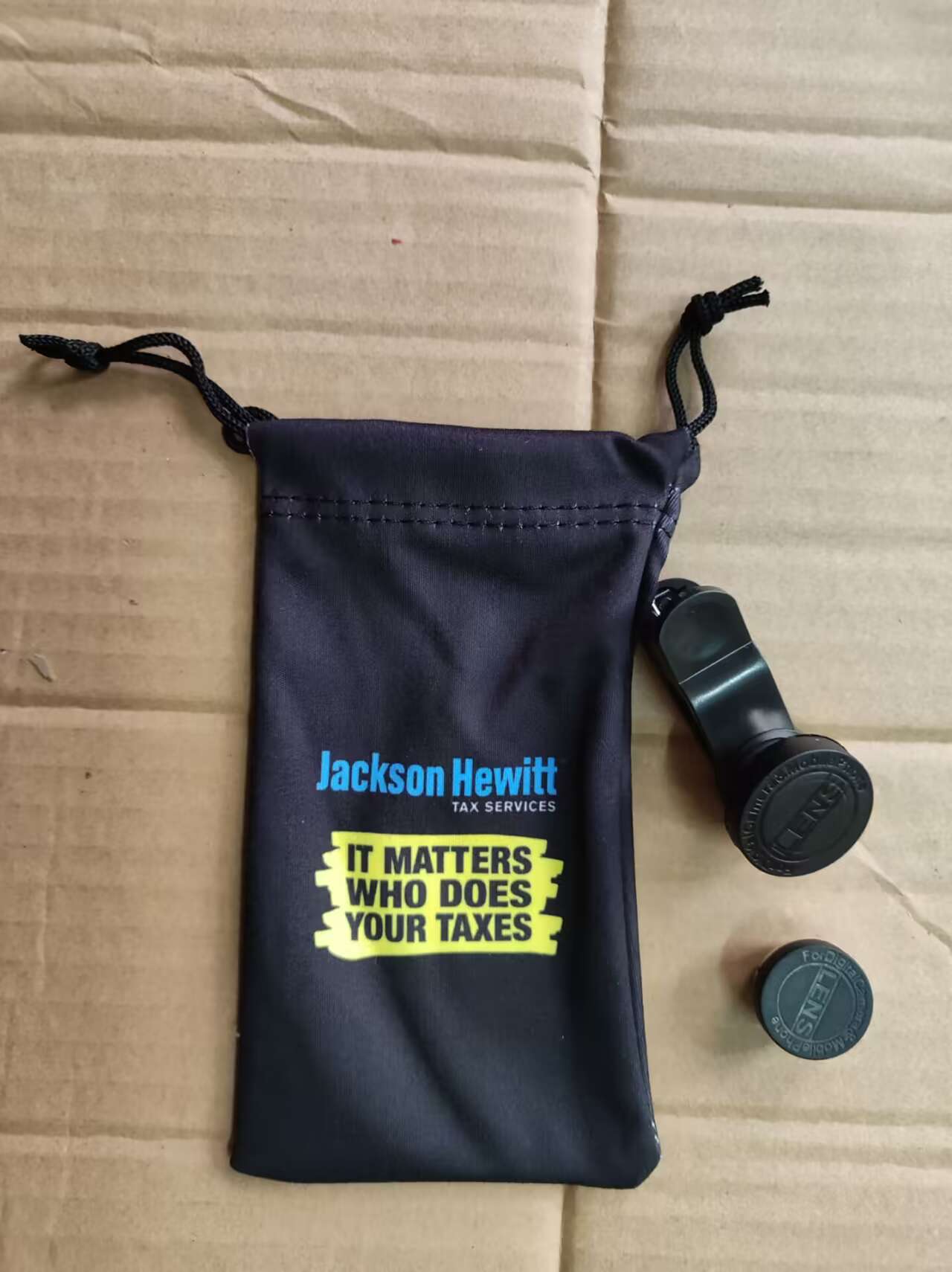 TriView Clip-On 3-in-1 Smartphone Lens Kit 5