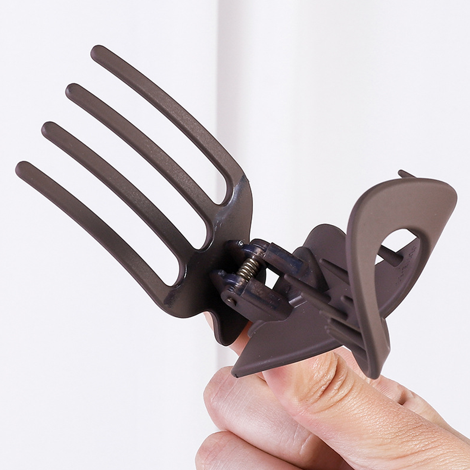Plastic Hair Clip 9