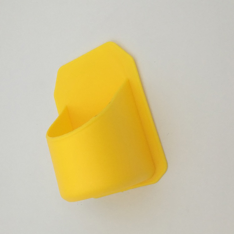 Portable Silicone Shower Beverage Holder for Beer Can 12