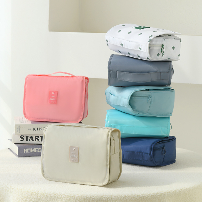 Customized travel hook wash bag 2