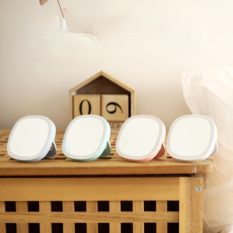 Rechargeable LED Lighted Pocket Mirror 2