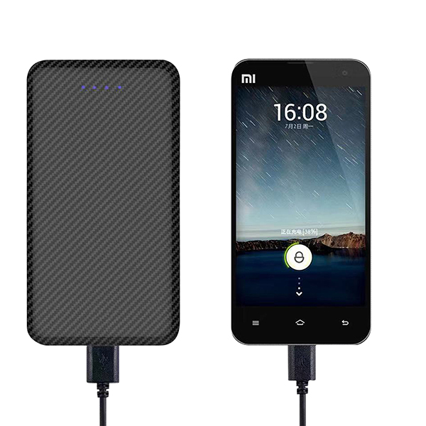 8000mAh Power Bank with Graphite Pattern 7