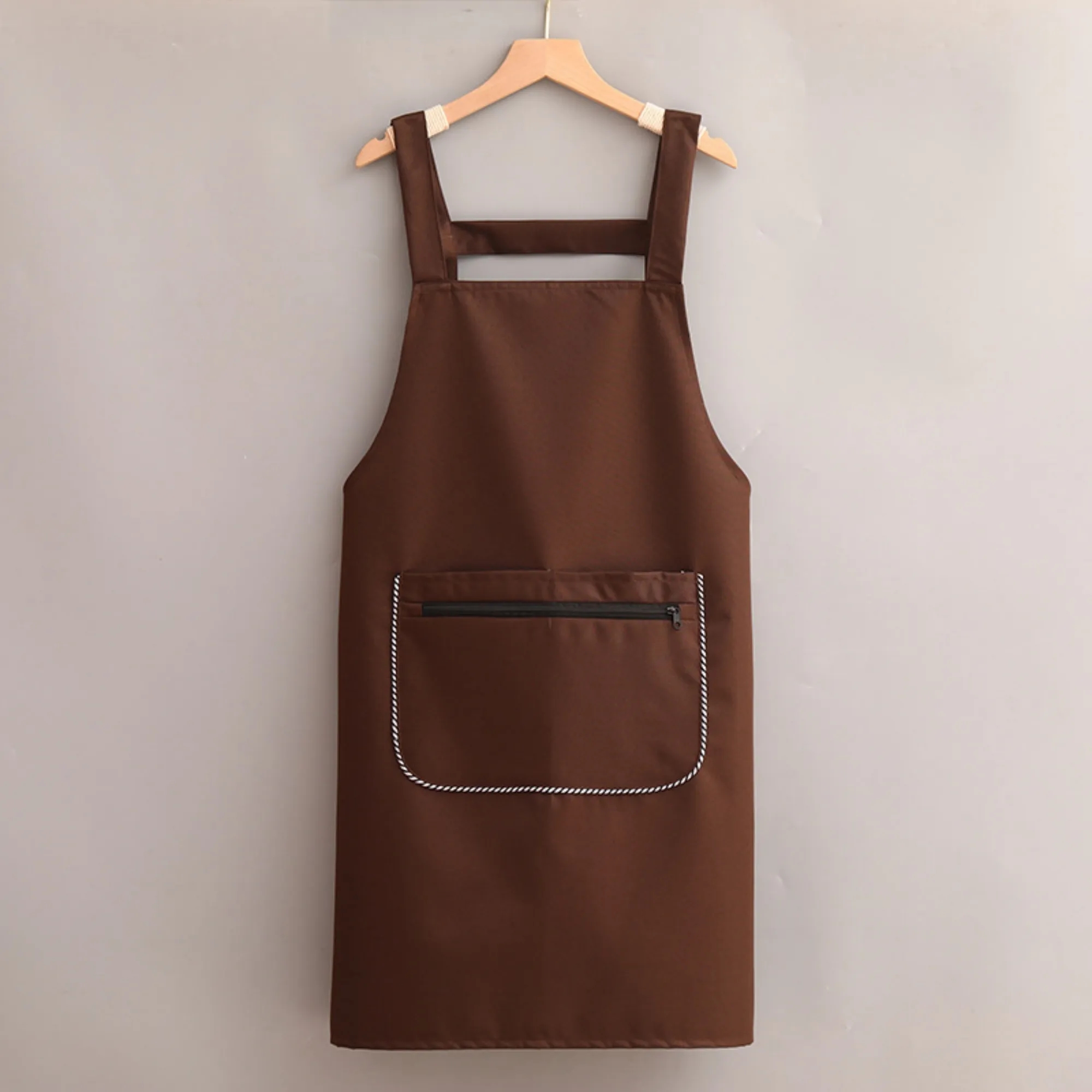 Simple and stylish apron with double pockets 1