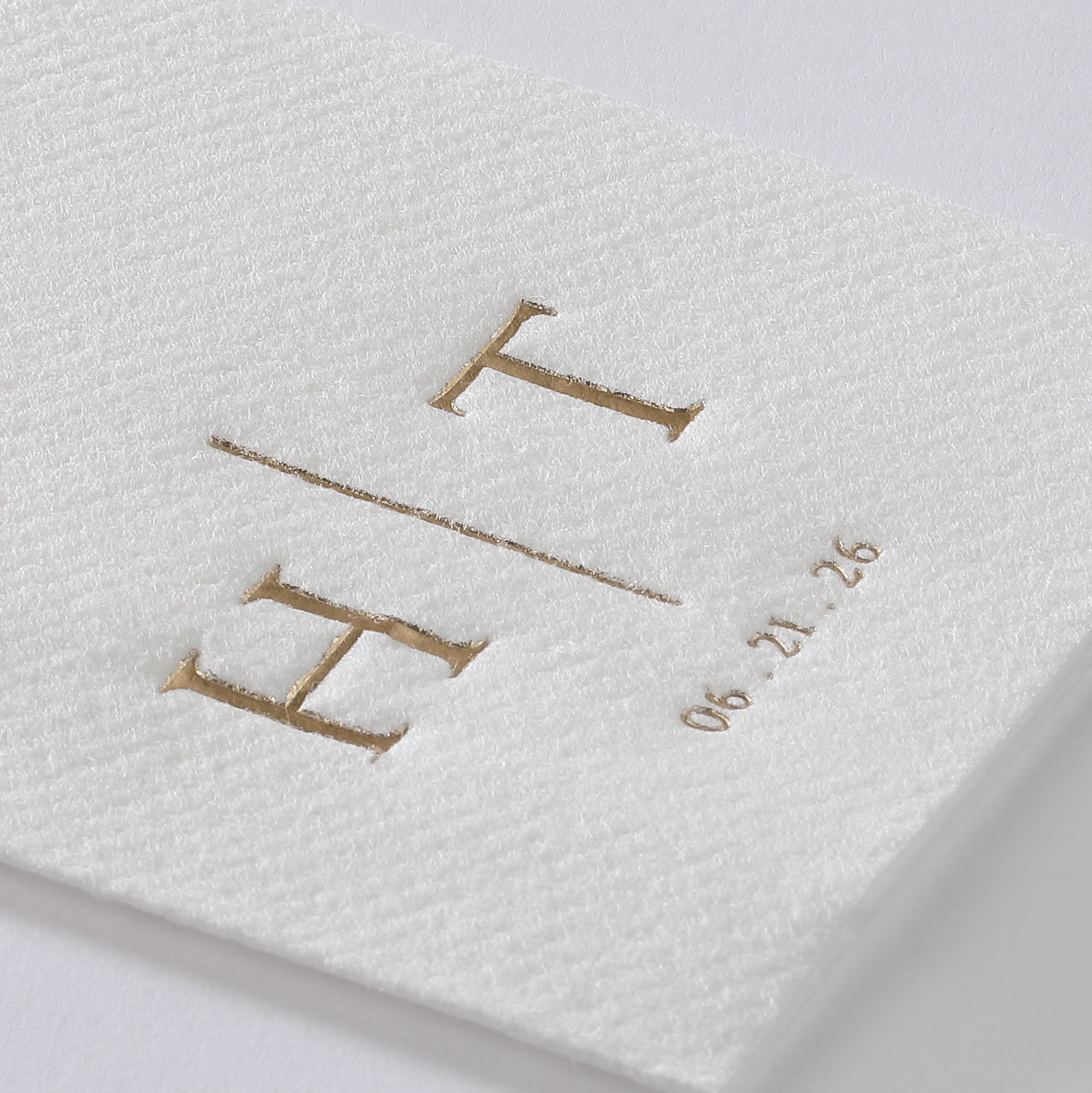 Initially Distinctive Premium Guest Towel w/uncoined Edge (White) 2