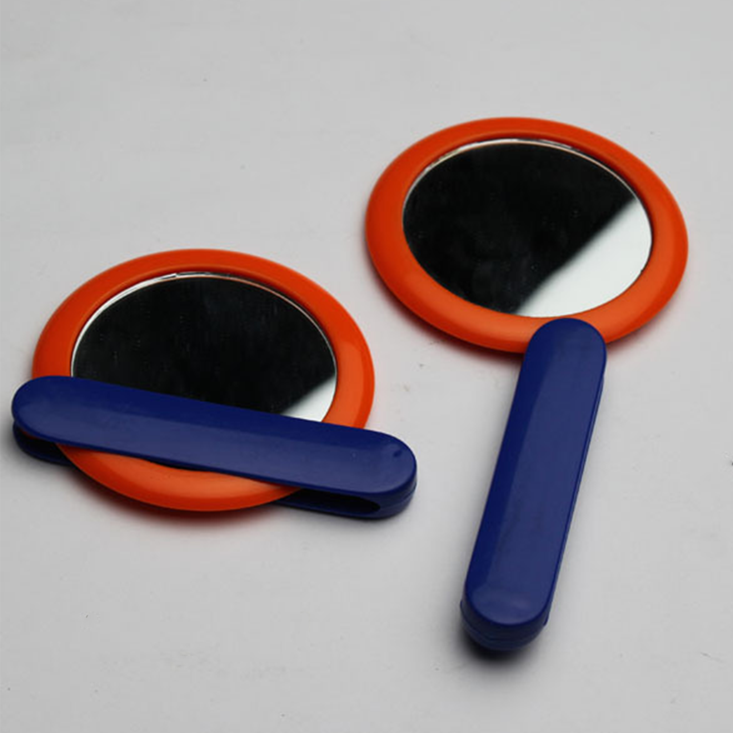 Folding handle double-sided mirror 4
