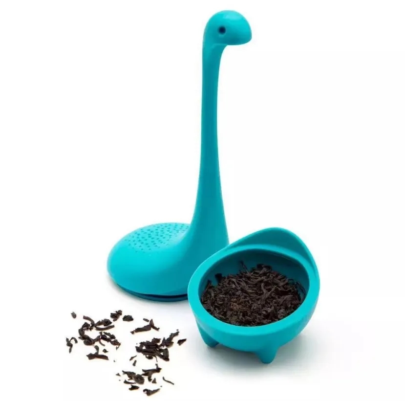 3 Piece Kitchen Tool Set with Colander Ladle and Tea Infuser 2