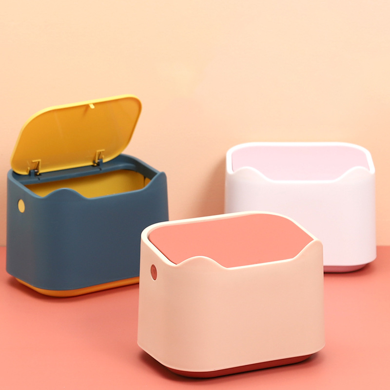 Mini Desktop Trash Can w/Lid 14