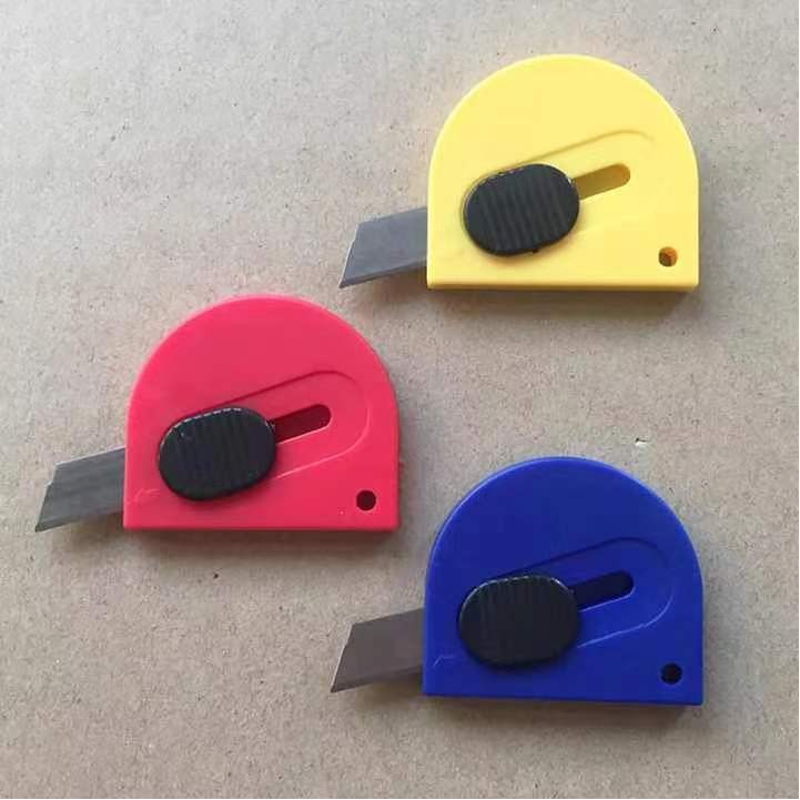 Box opener with ballchains 4