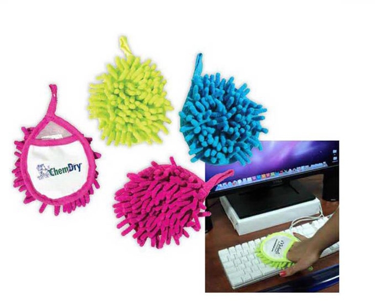 Frizzy Finger Duster 1