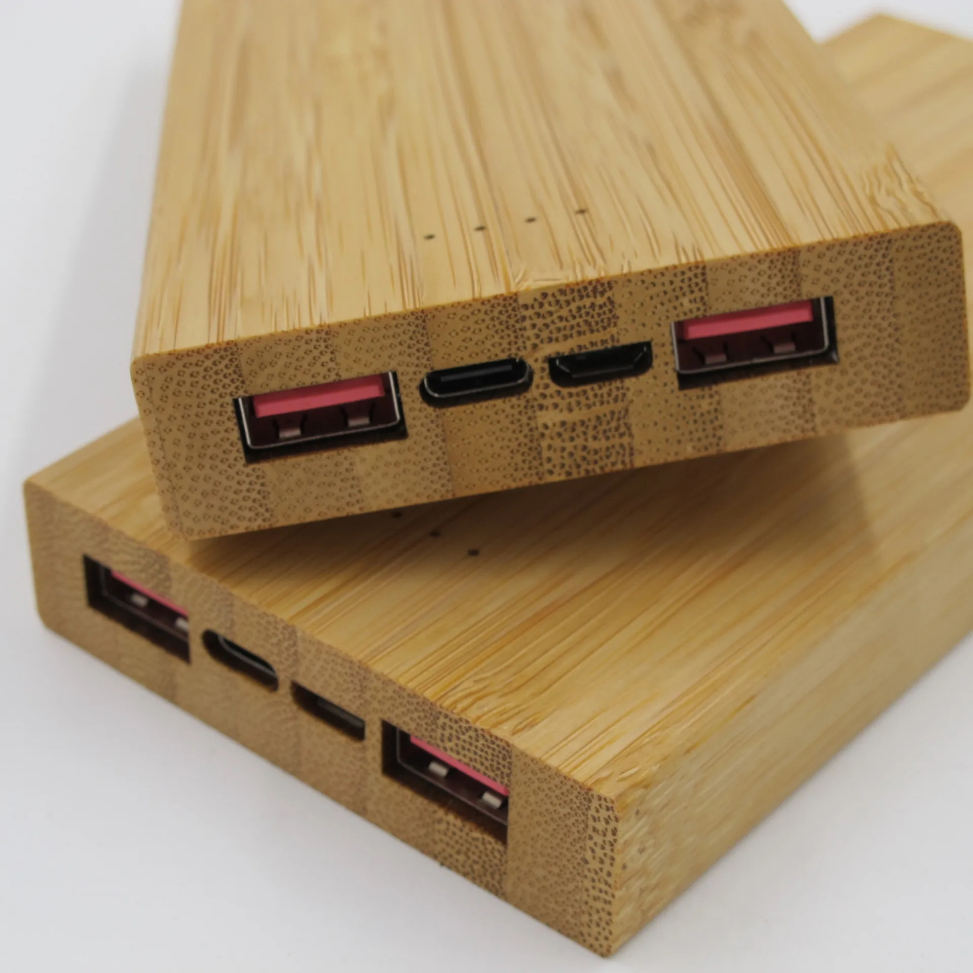 10000mAh Bamboo Wood Wireless Charging Power Bank 3