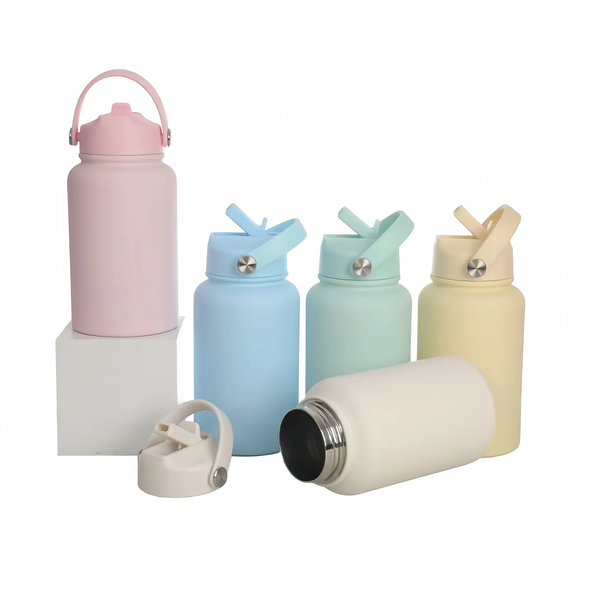 22oz Insulated Stainless Steel Bottle with Straw 2