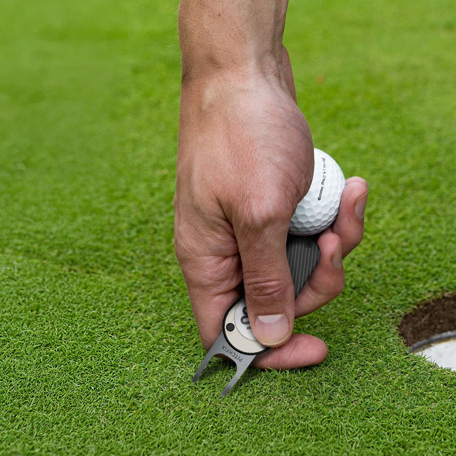 Pitchfix Icon Golf Divot Tool with Removeable Ball Marker 5