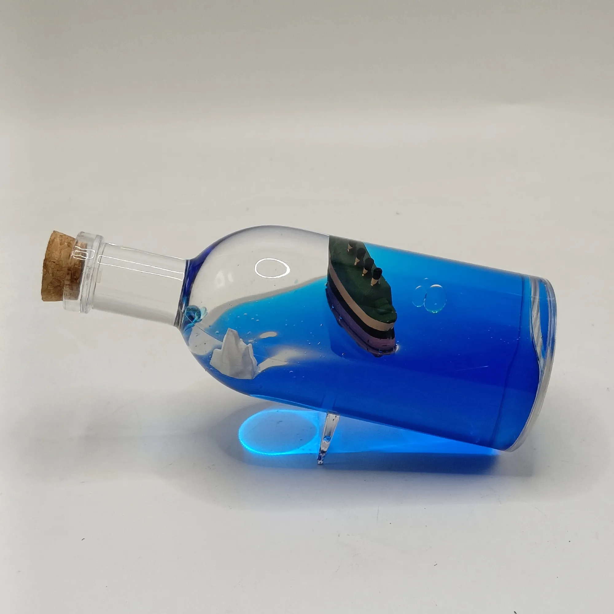 Cruise Ship Fluid Small Ornaments 7