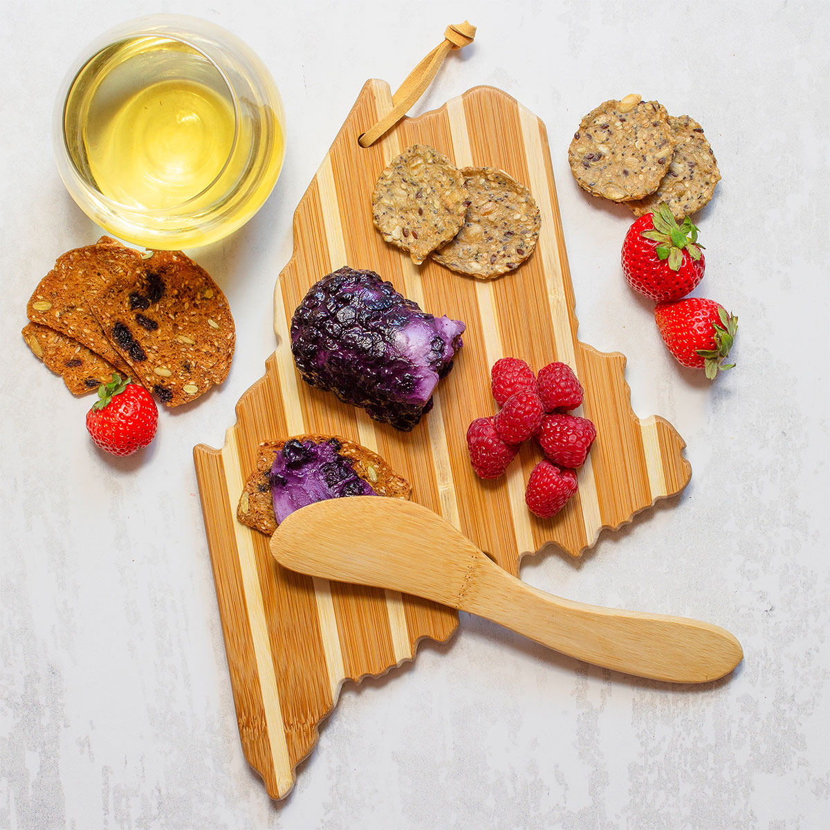 Maine Charcuterie Board with Spreader Knife Gift Set 6