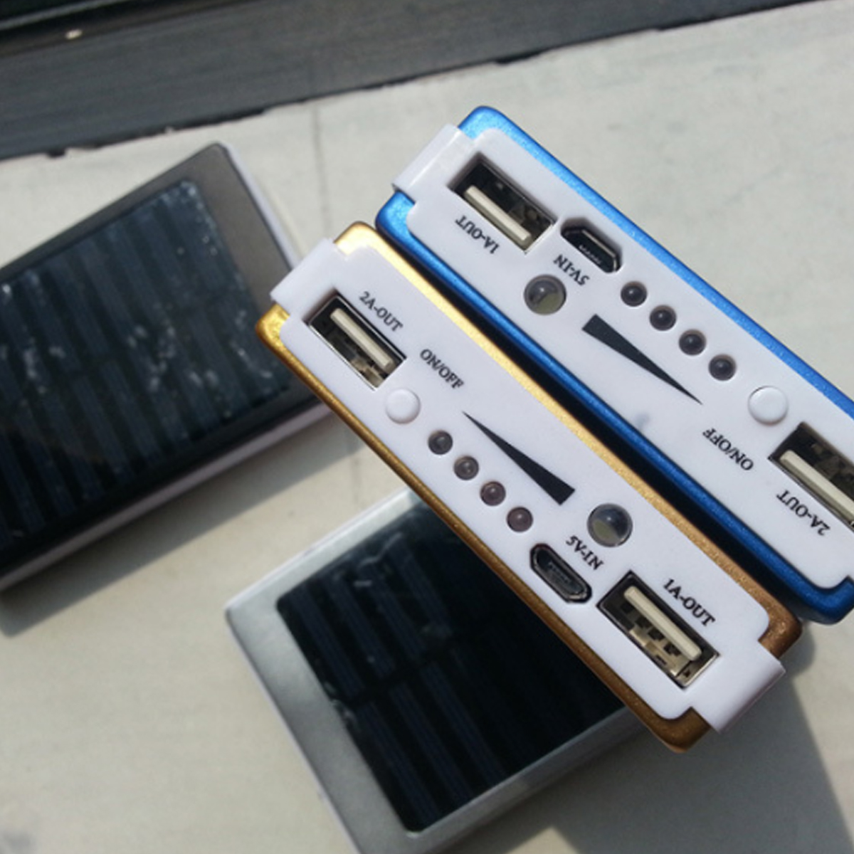 Portable Solar Power Bank Charger with Solar Panel 2