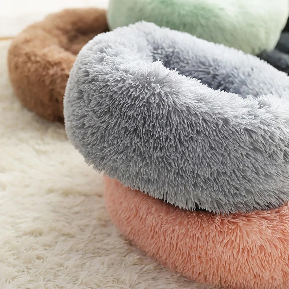 Comfortable Pet Bed 1