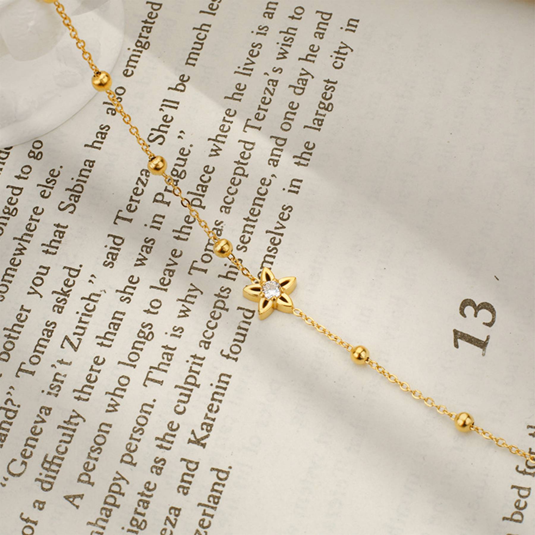 Stainless Steel Light luxLight luxury star delicate bracelet 2