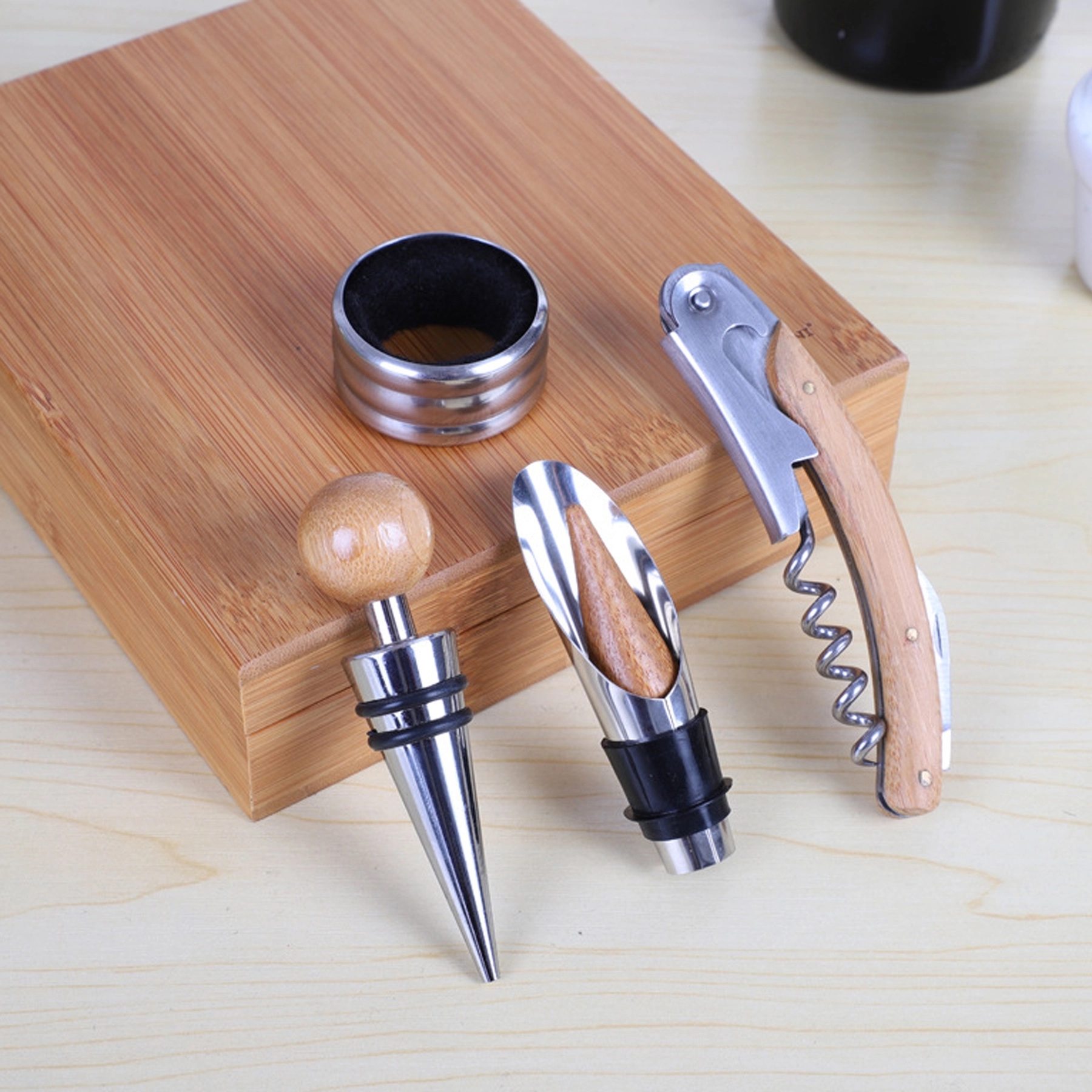 4-Piece Bamboo Wine Set 1