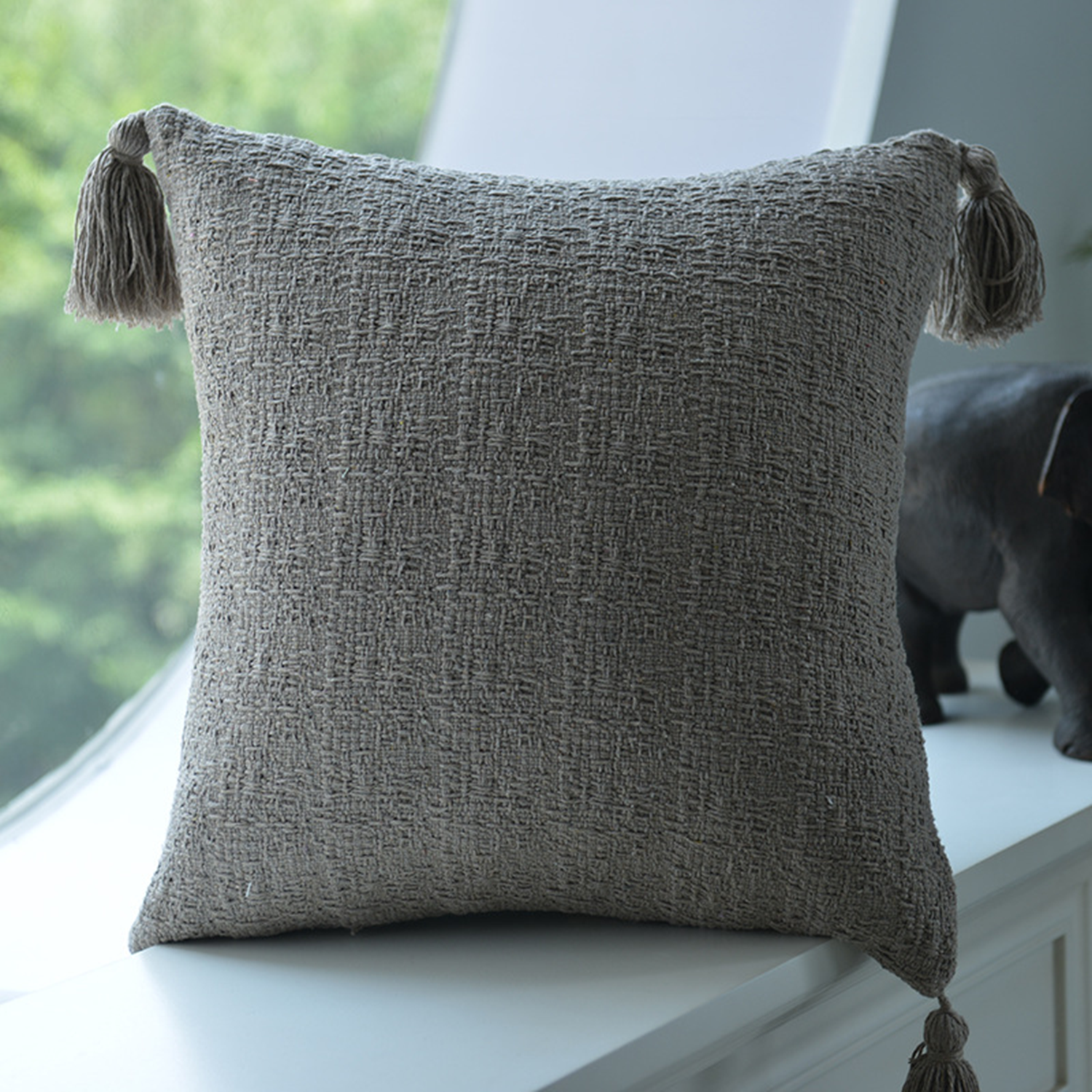 Cotton Linen Pillow Cover with Tassels 5