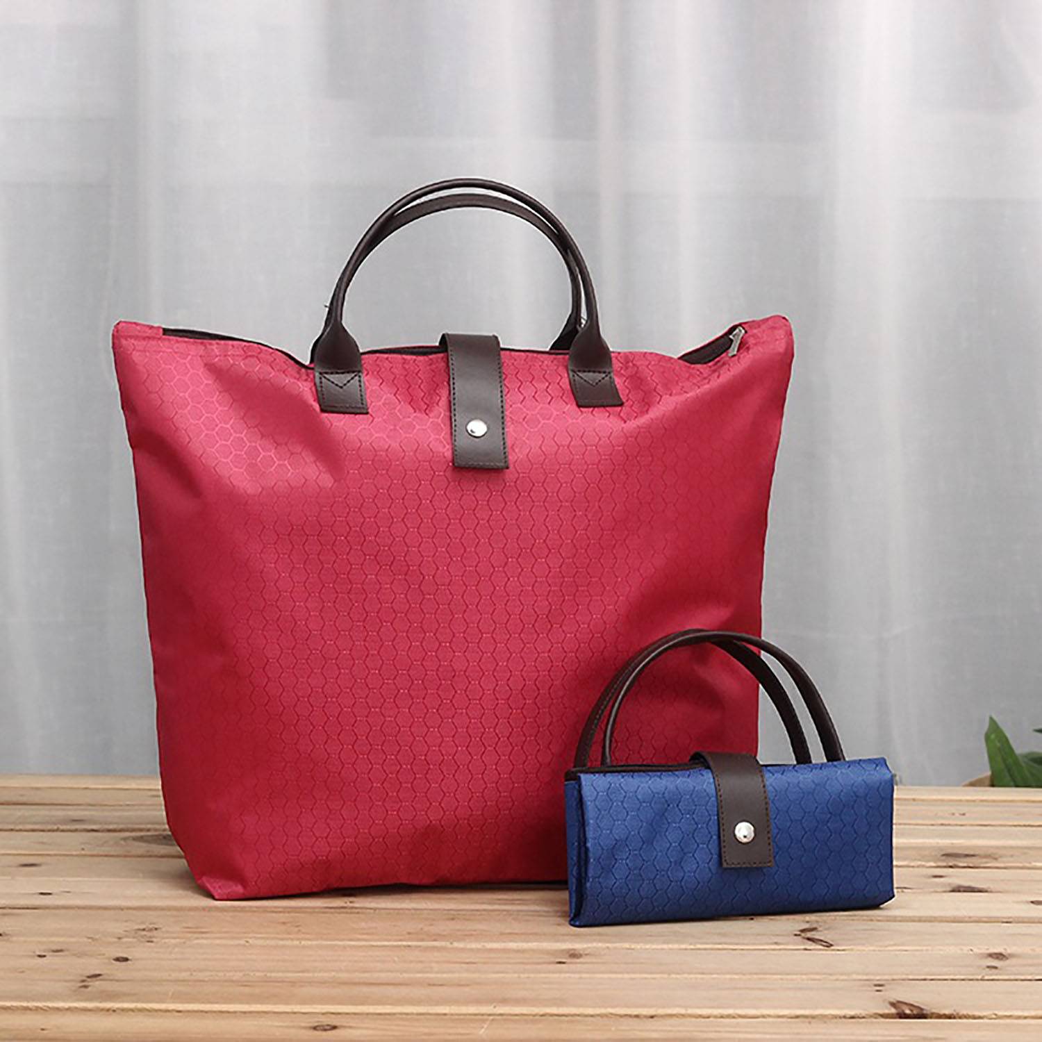 Waterproof Large Capacity Foldable Shopping Bag with Handles 4