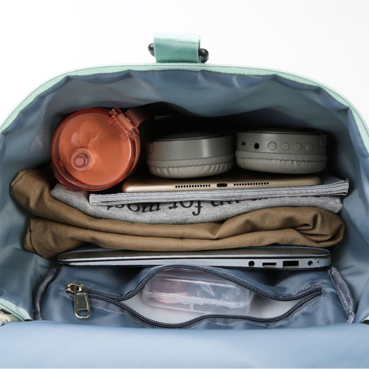 Wet and Dry Separation Travel Bag Large Capacity Mountaineering Bag 4