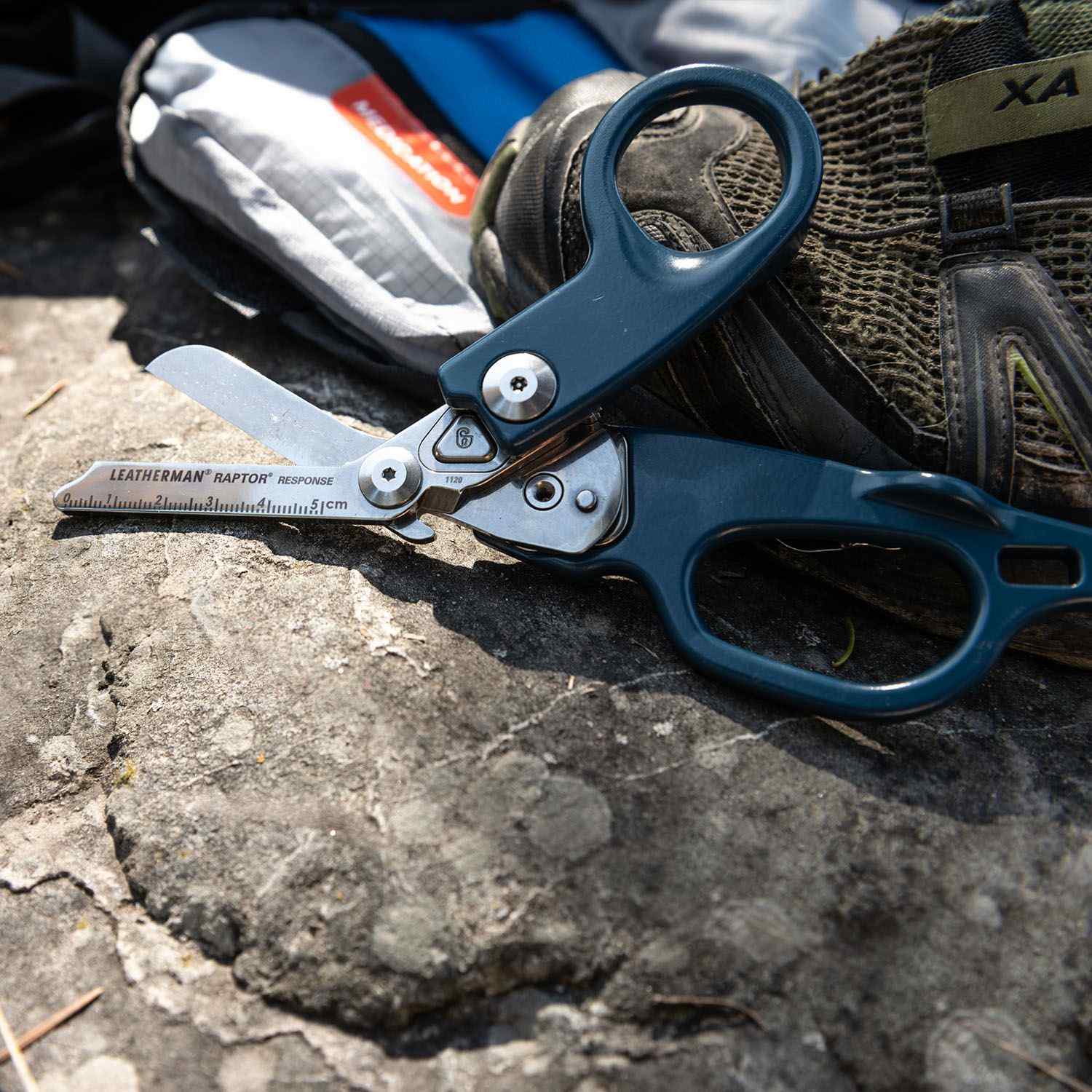 Leatherman® Raptor Response - Cement Grey 2