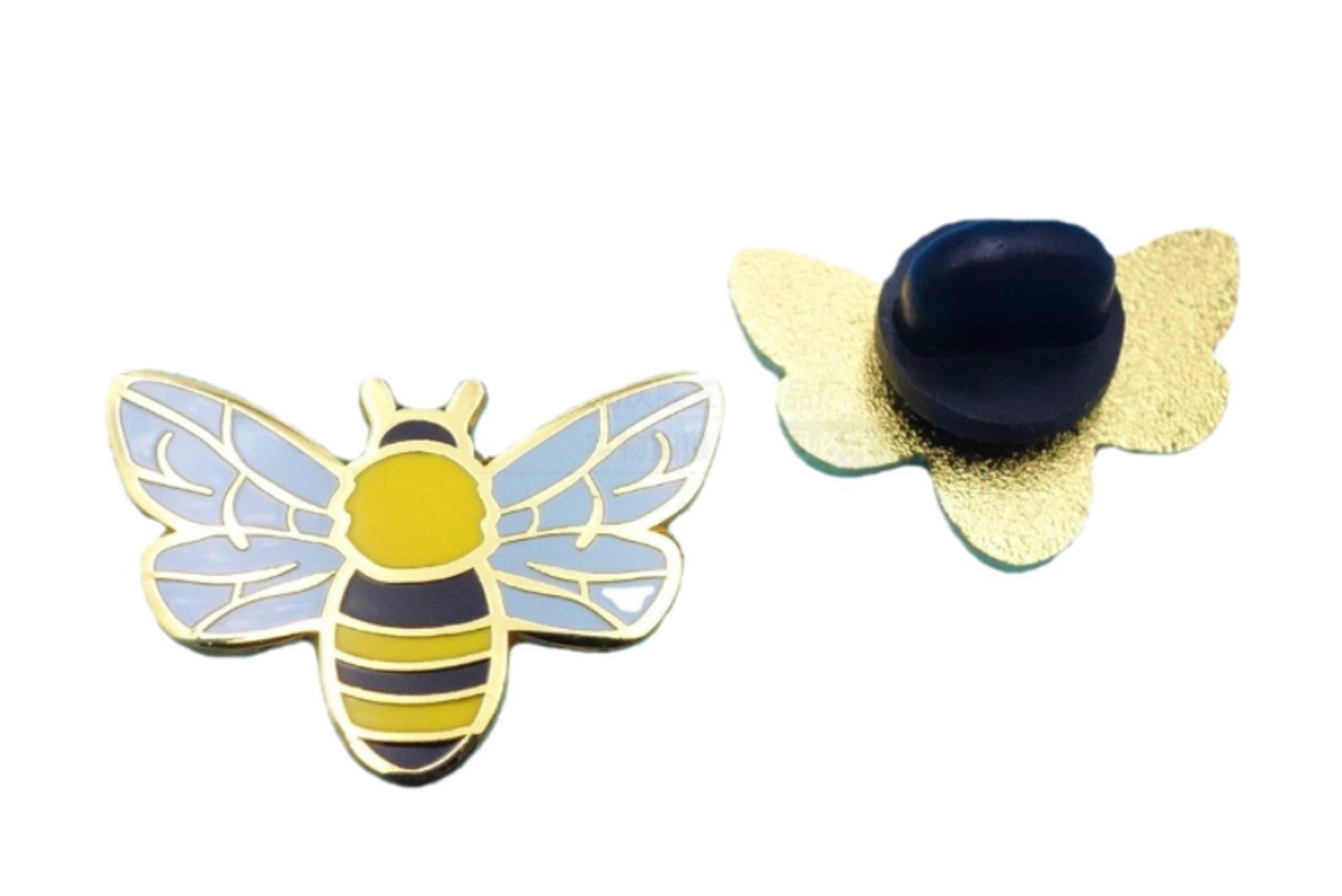 Love Bee Pin 2