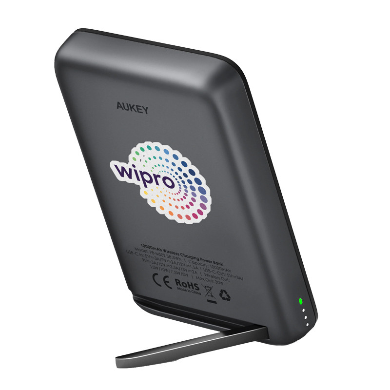 Aukey 10,000 mAh 30W MagSafe Power Bank 9