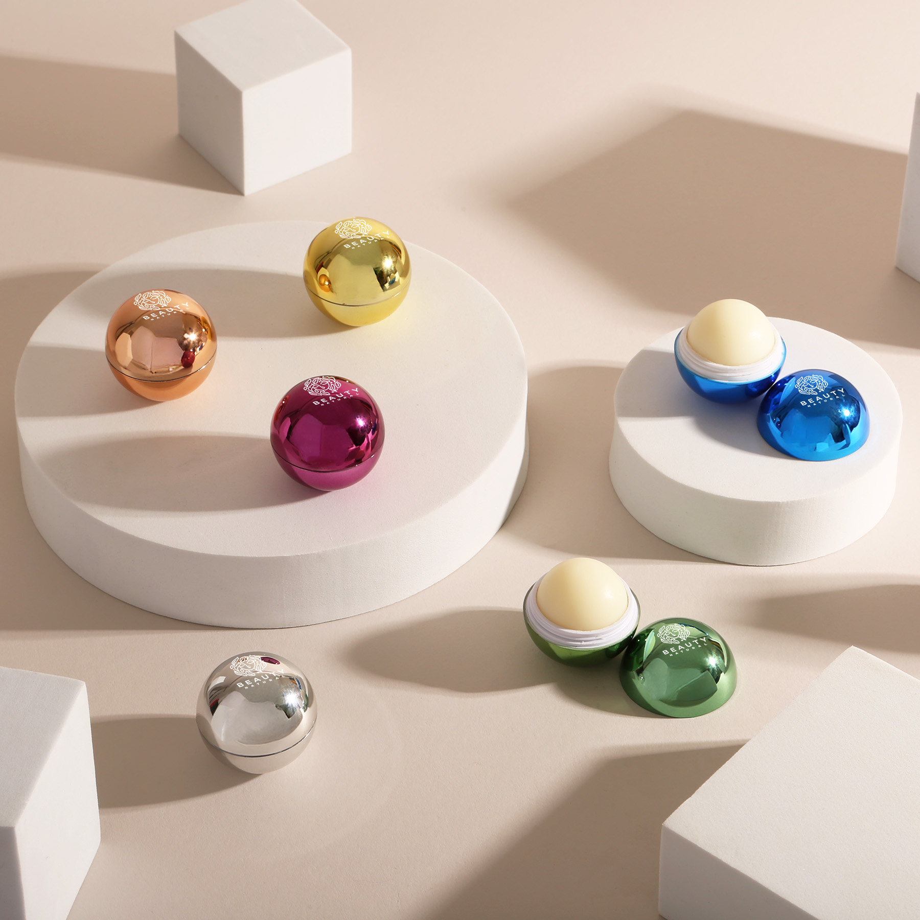 Metallic Lip Moisturizer Ball: Holiday