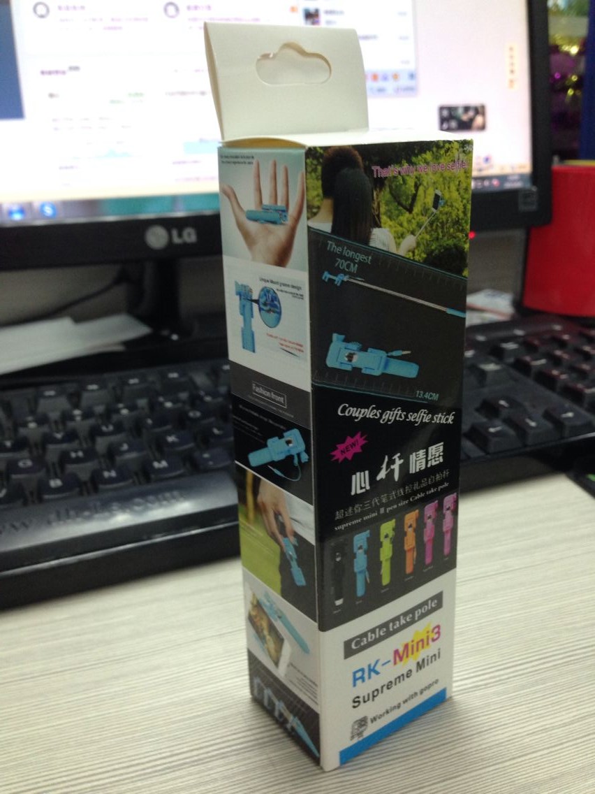 Telescopic Wired Selfie Stick 4