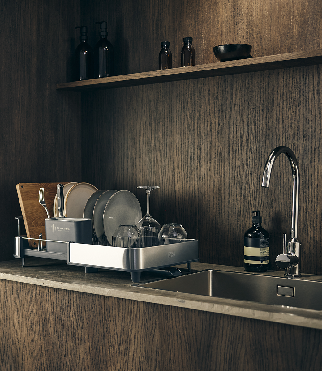 Joseph Joseph® Extend™ SS Expandable Dish Drainer 26