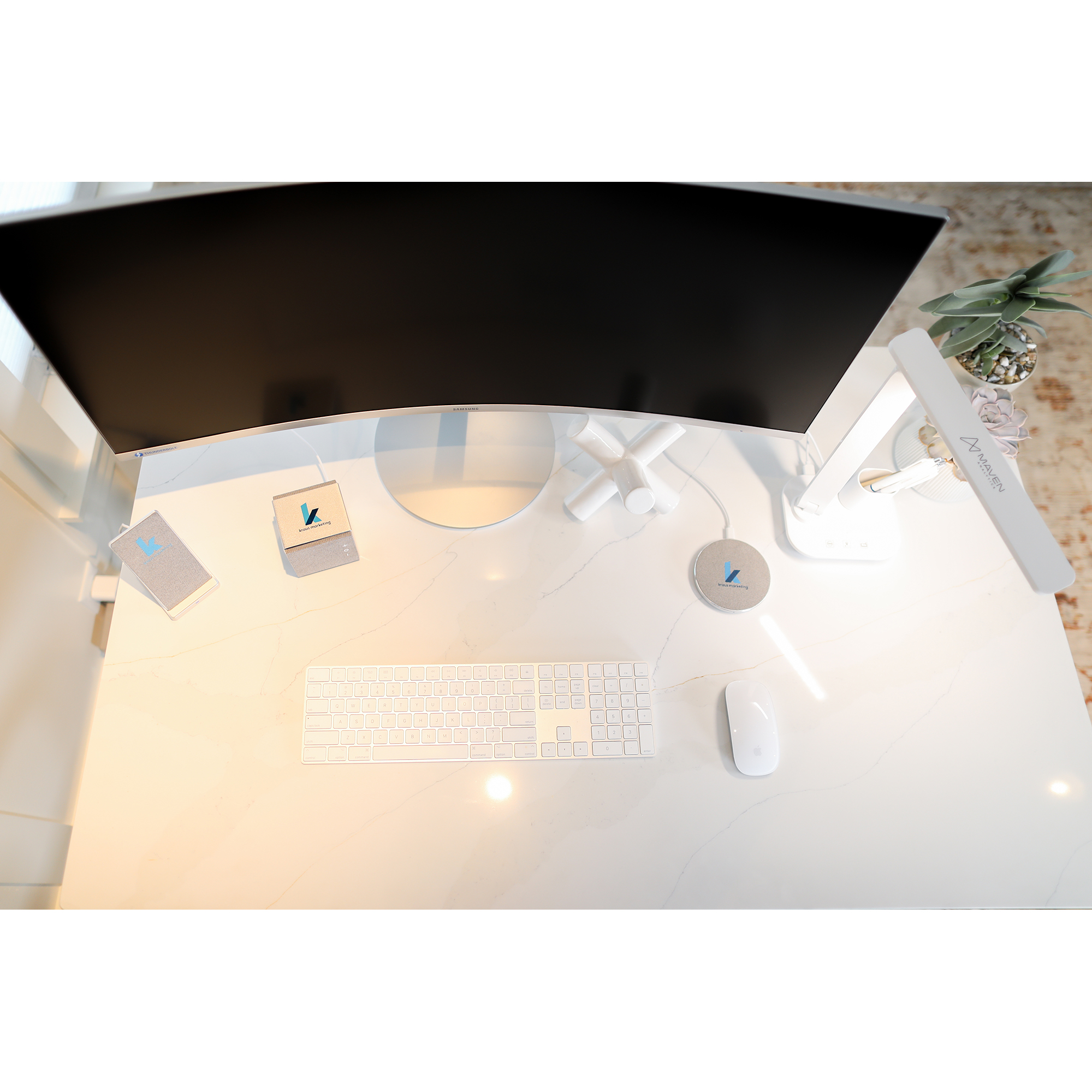 Auden Aluminum Wireless Charging Pad 9