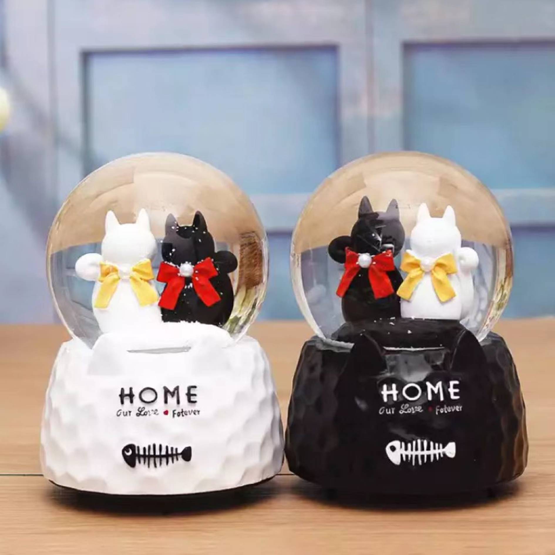 Custom Lovely Cat Snow Globe Ornament 2