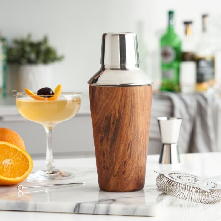 True® Wood Pattern Shaker 9