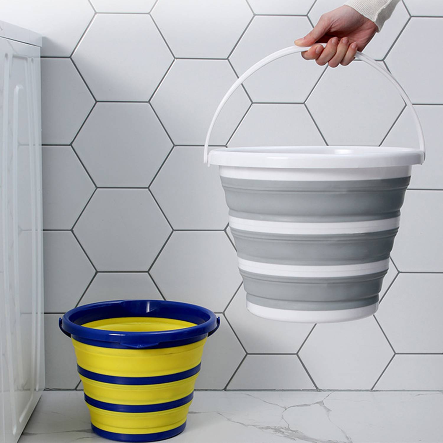 Portable Folding Bucket 4