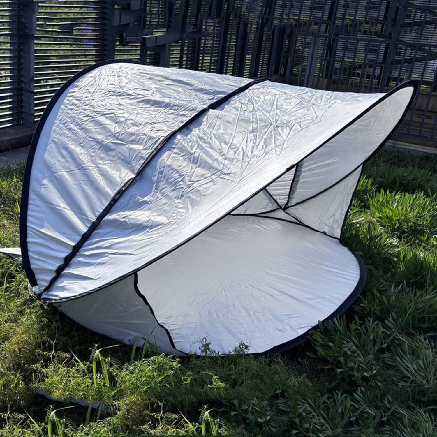 DisplaySplash Pop Up Beach Tent 3
