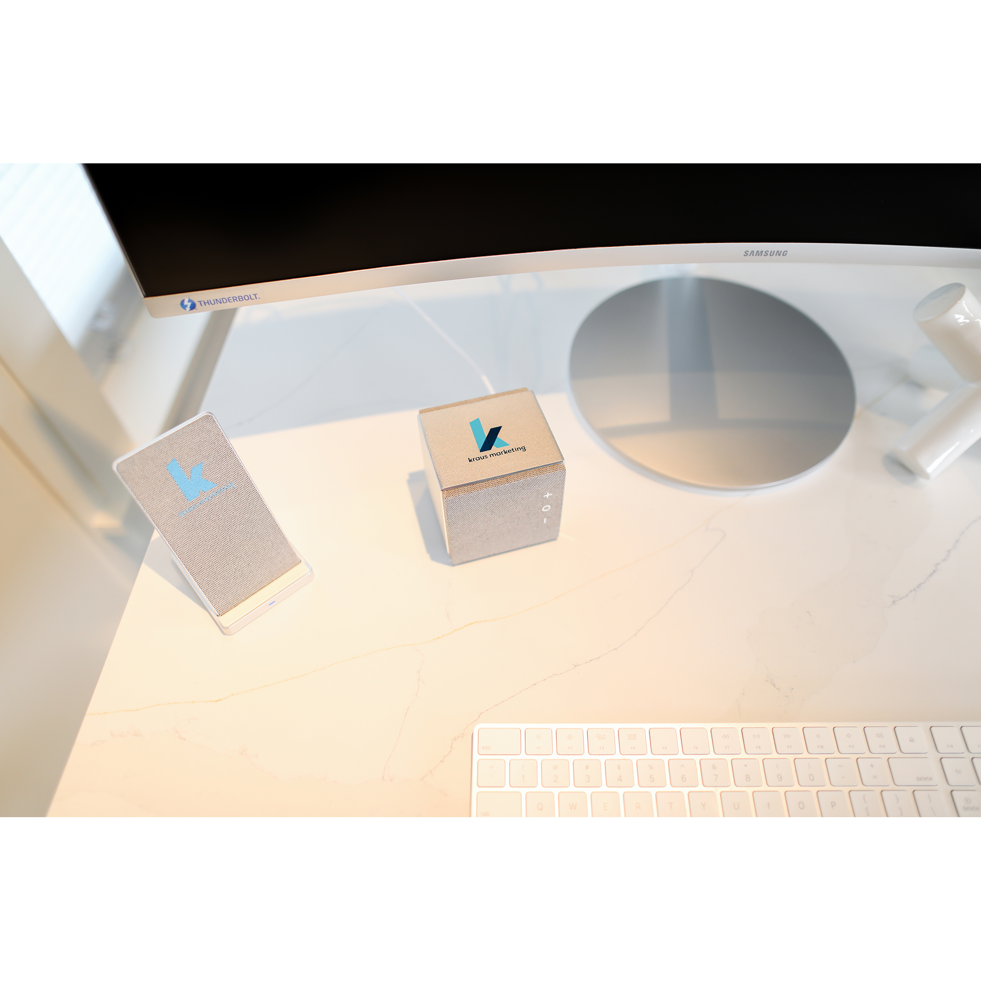 Auden Aluminum Wireless Speaker 1