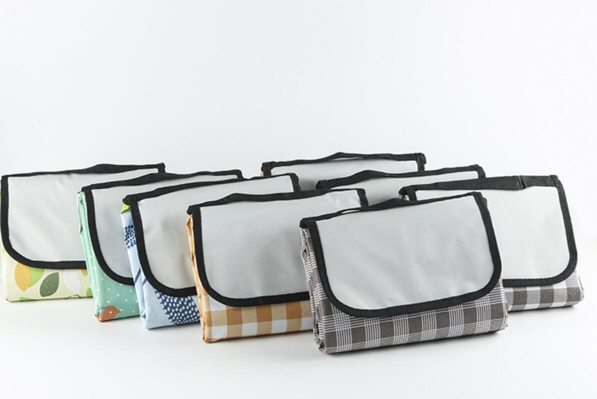 59" x 40" Roll-Up Picnic Blanket 5