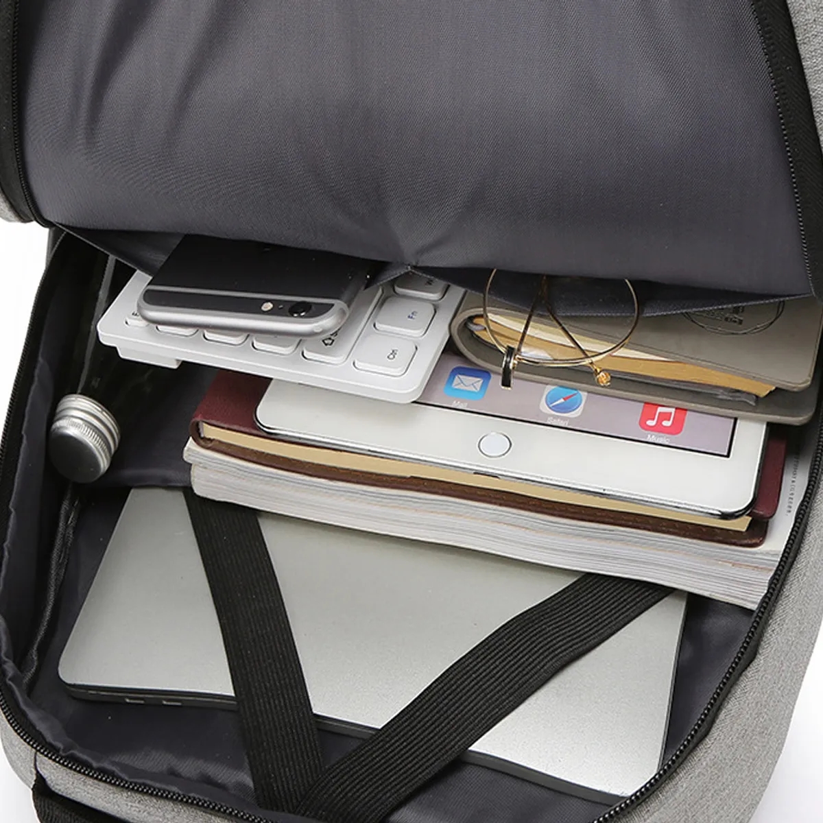 15.6 Laptop Backpack With USB Charging Port 4